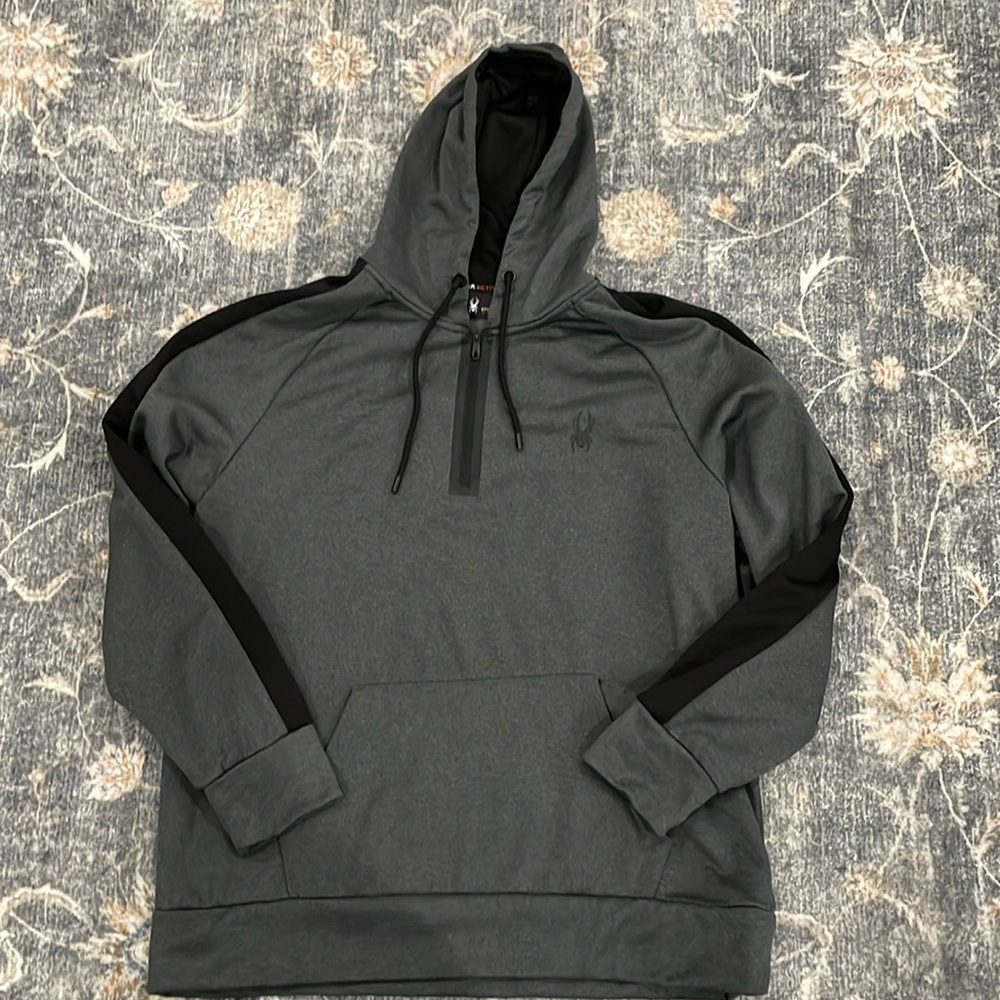 Spyder Active hoodie in XL. Like new condition.